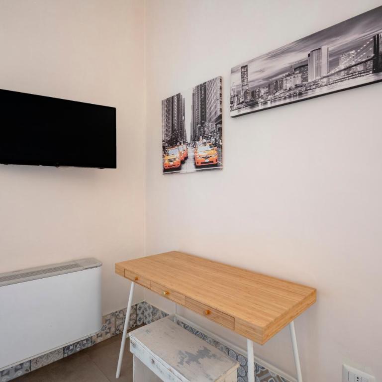 Garibaldi 54 - Superior One-Bedroom Apartment with Balcony - 8
