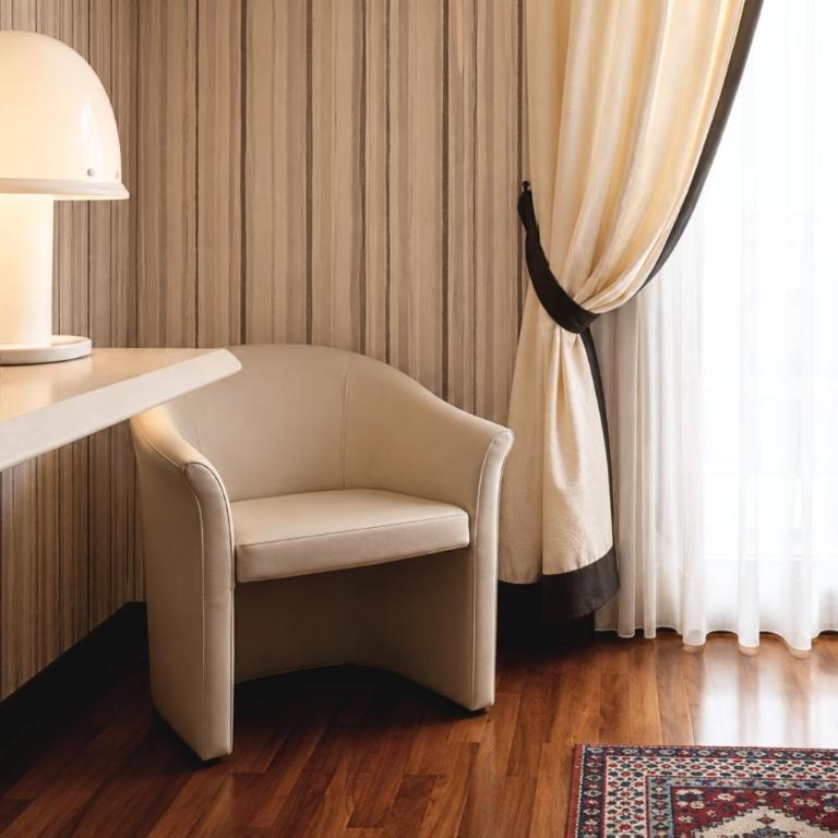 Phi Hotel Principe - Camera Classic - 7