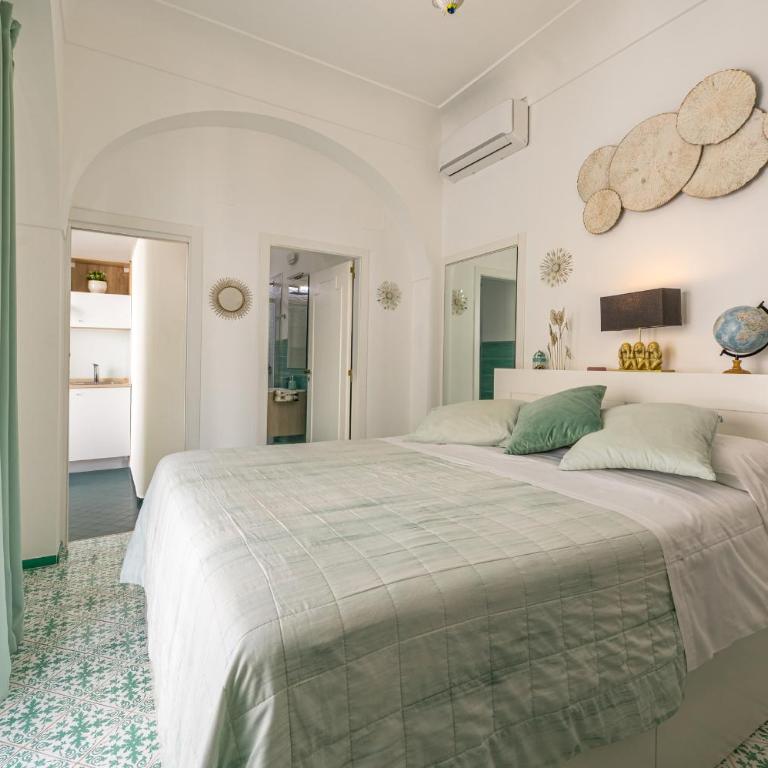 Casa Leucosia Suites - Junior Suite with Terrace - 1