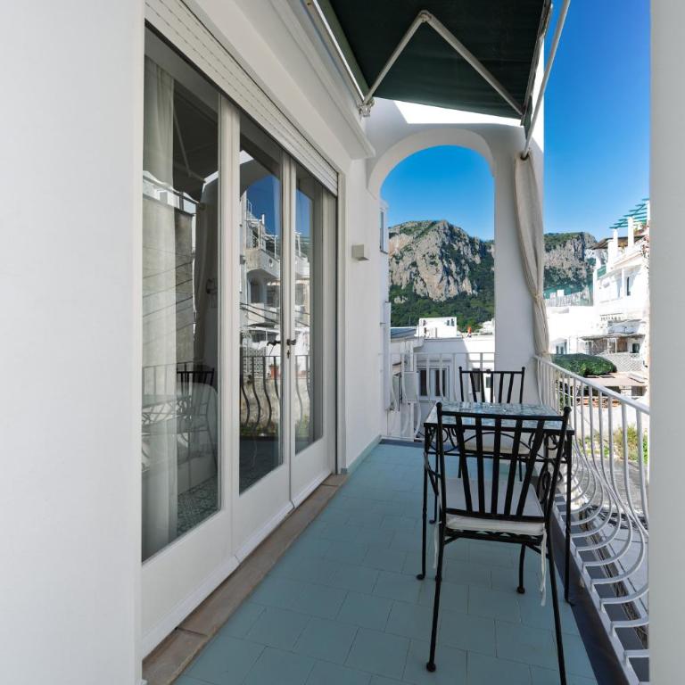 Casa Leucosia Suites - Junior Suite with Terrace - 7