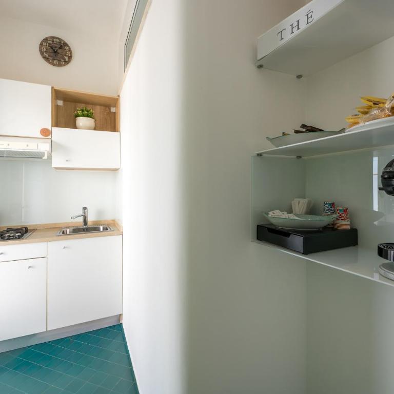 Casa Leucosia Suites - Junior Suite with Terrace - 9