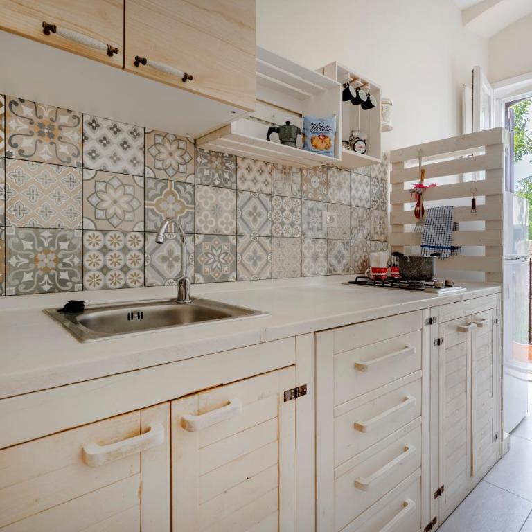 Garibaldi 54 - Superior One-Bedroom Apartment with Balcony - 5