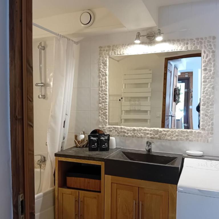Le Clos des Cimes - Appartement 2 Chambres - Vue sur Jardin - 16