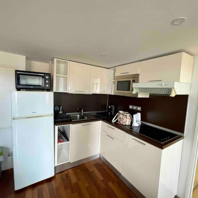 Appartement tout confort dans le centre ville - Appartement 2 Chambres - 16