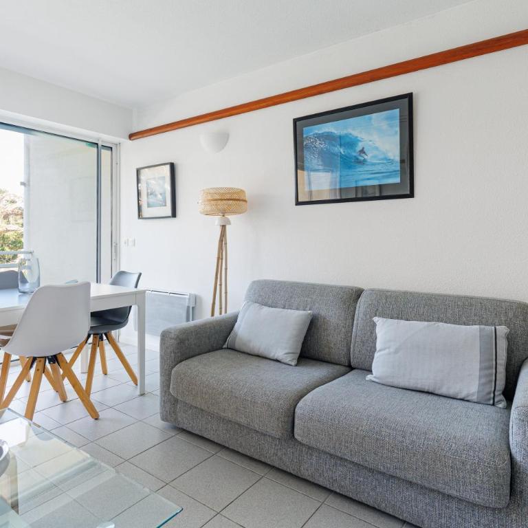 Entre Foret et Ocean - Two-Bedroom Deluxe Apartment with Garden View - 8