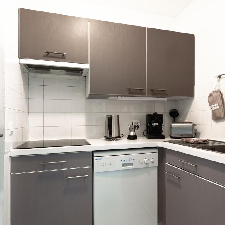 Entre Foret et Ocean - Two-Bedroom Deluxe Apartment with Garden View - 16