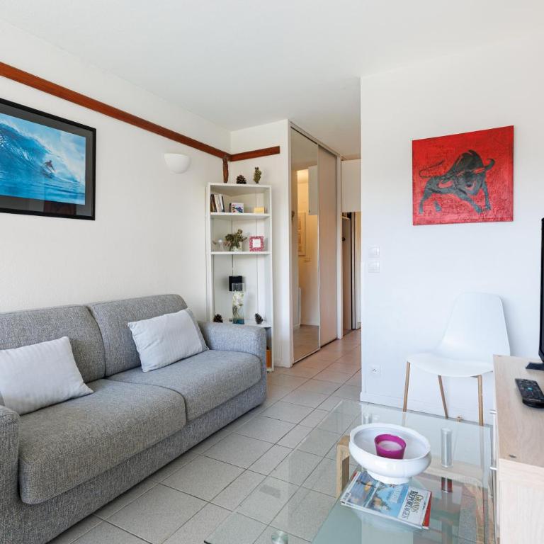 Entre Foret et Ocean - Two-Bedroom Deluxe Apartment with Garden View - 10