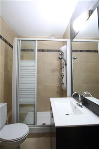 GOOD APARTMENT CLOT 4 bedrooms - Four-Bedroom Standard Apartment - 7