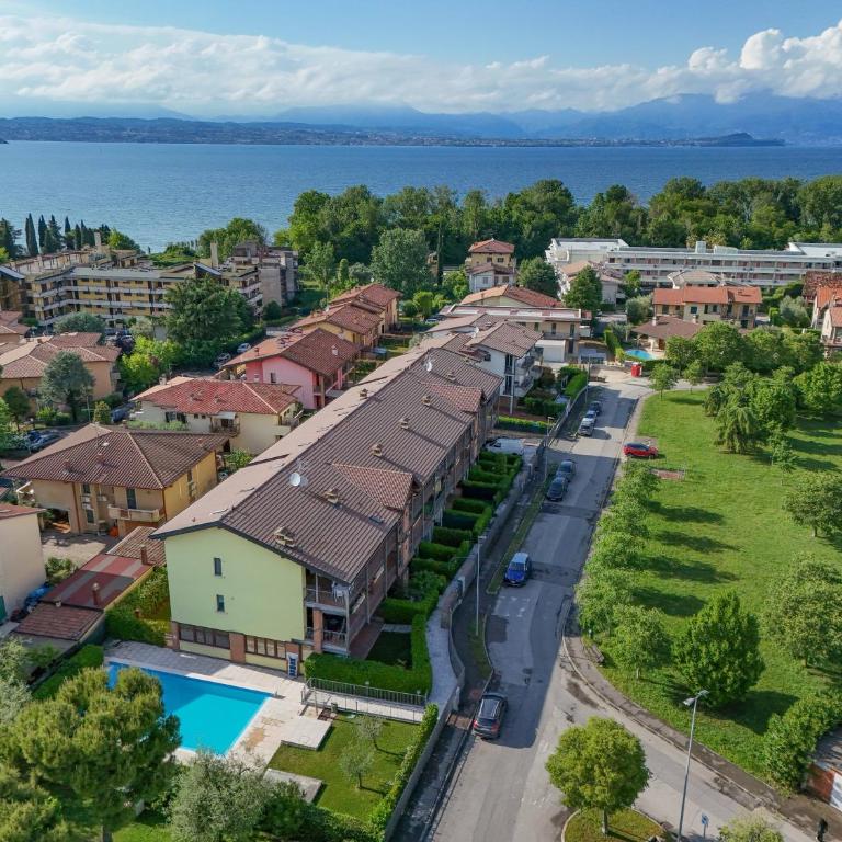 Loft Soppalcato con Patio, Piscina e Parcheggio - Appartamento con 1 Camera da Letto - 27