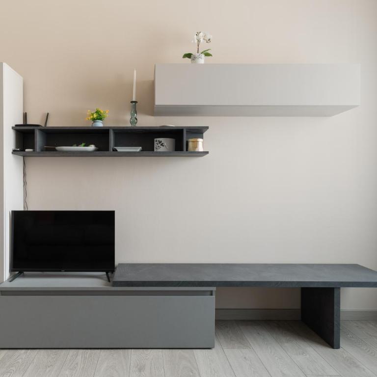 GuestHost - Balcony Flat X3 Linate Airport MM4 - Appartamento con 2 Camere da Letto - 54