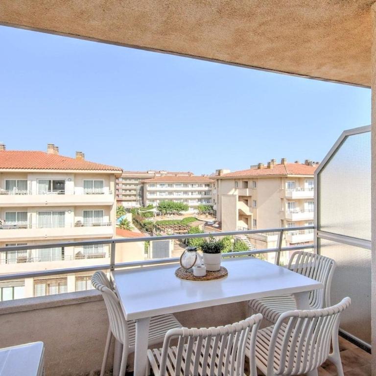 Star 415 - One-Bedroom Apartment - 10