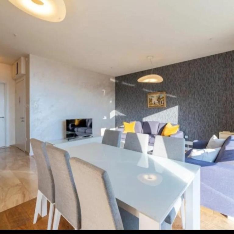 ADRIA panoramic view private apartment in Tre canne hotel - Two-Bedroom Apartment - 18