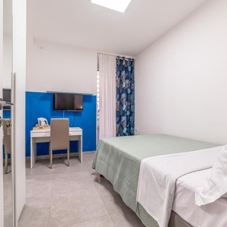 Cozy Enna Rooms - Metro Re di Roma & WiFi - Camera Matrimoniale con Bagno Privato - 1