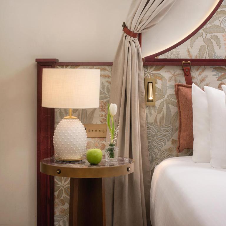 Porta Rossa Hotel Firenze, Colbert Collection - Bartolini Suite With Frescos - 5