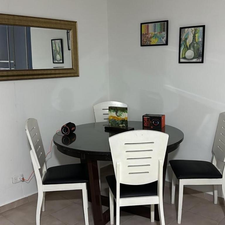 Hospedaje Cartagena De Indias - Two-Bedroom Apartment with Balcony - 12