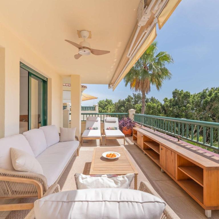 Top floor apartment first line Golf Torrequebrada - Apartamento de 3 dormitorios - 1