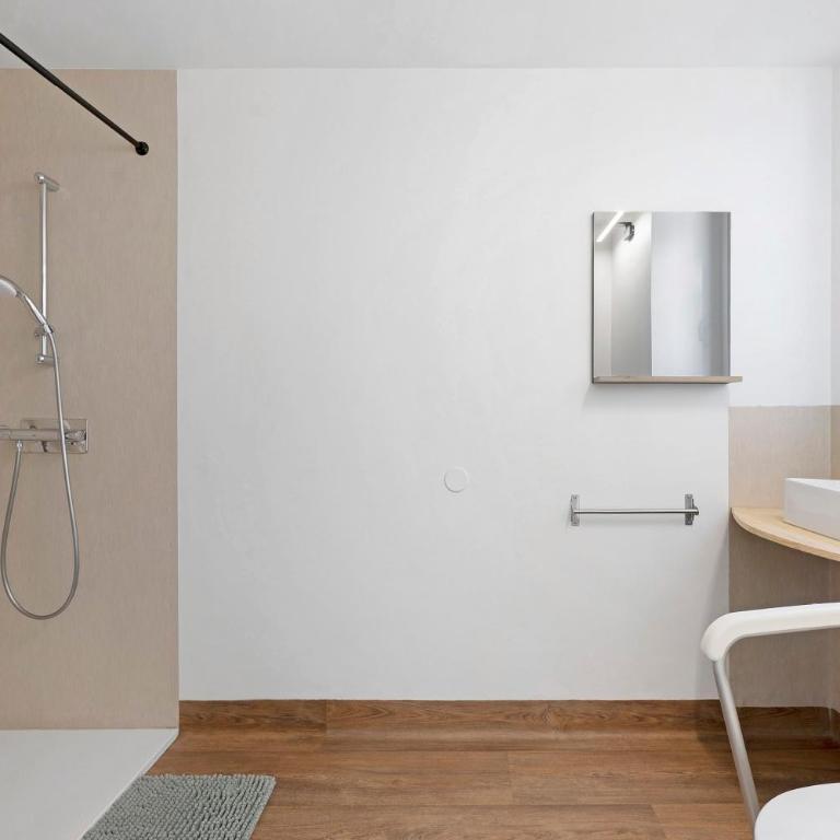 L'auberge le Toit Vert - Chambre Double - Accessible aux Personnes à Mobilité Réduite - 5