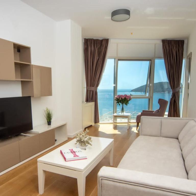 Amazing views luxury apartments in hotel Tre canne with free garage parking - One-Bedroom Apartment - 26