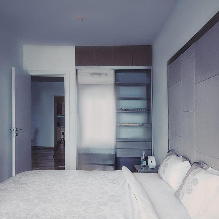Amazing views luxury apartments in hotel Tre canne with free garage parking - One-Bedroom Apartment - 45