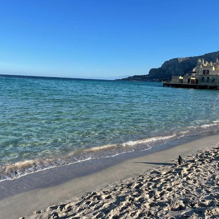 Casetta Blu Mondello zona Partanna - One-Bedroom Apartment - 1
