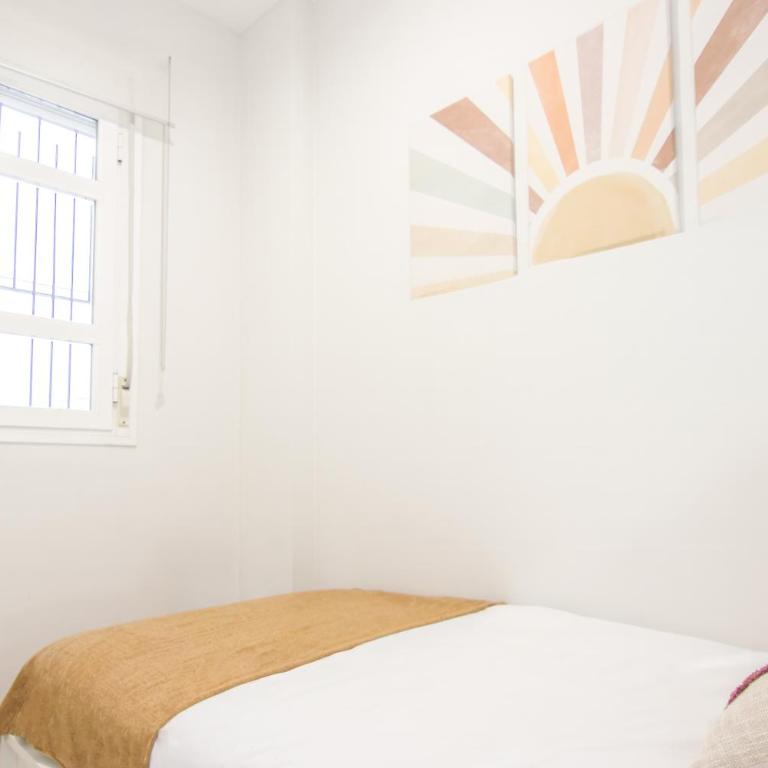 RentalSevilla Marqués de Estella - Three-Bedroom Apartment - 15