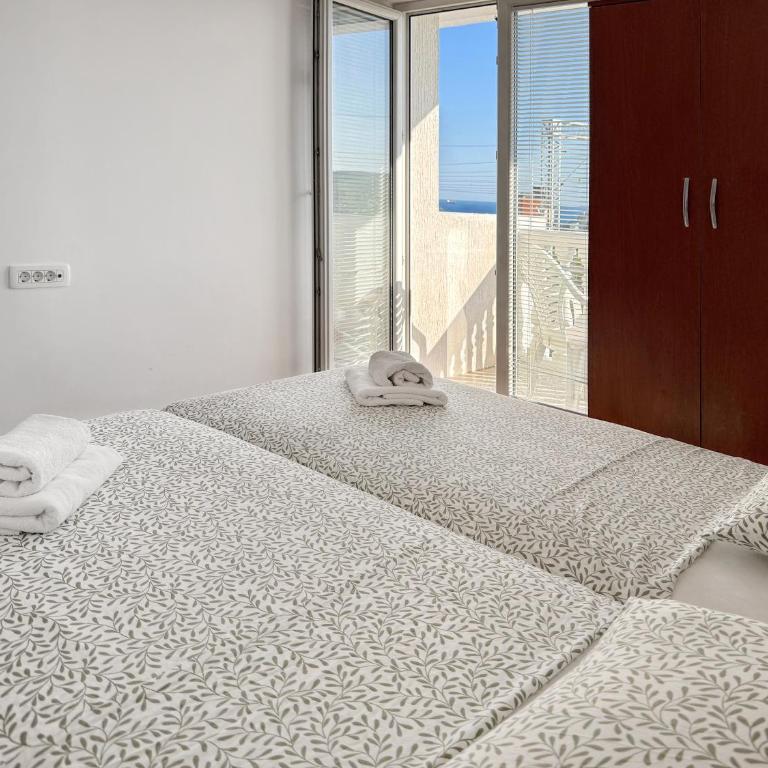 Villa Sara Wellness, Bar, Sutomore - Dvokrevetna Soba sa Zasebnim Krevetima i Pogledom na More - 2