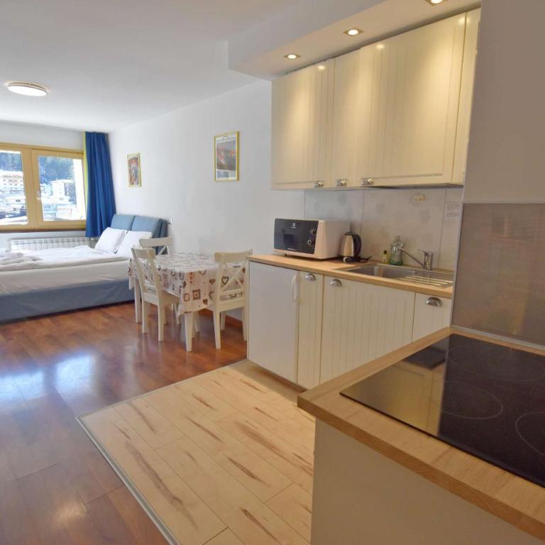 Emerald Studio Apartment - Monolocale con Balcone - 3