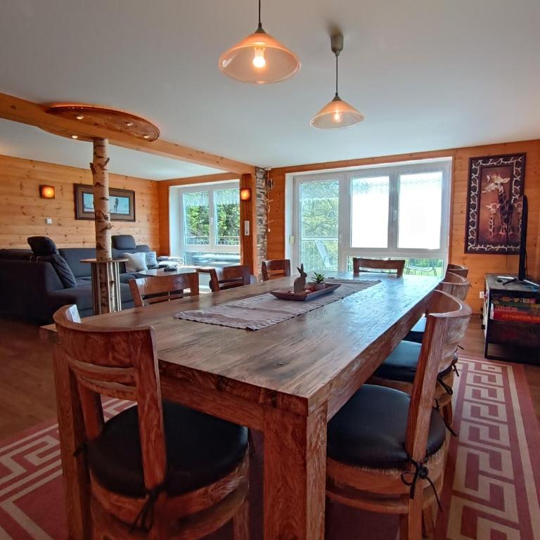 Haus Allgäublick bei Kronburg - Alleinlage mit Sauna, Kamin und eingezäuntem Garten - Haus mit 3 Schlafzimmern - 1