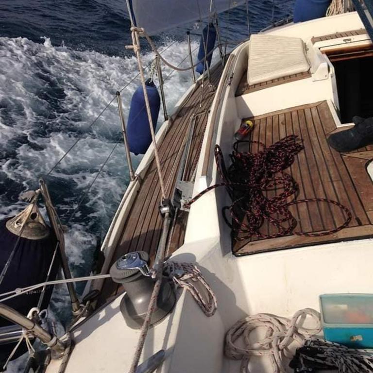12 m sailboat for rent in Cannes on dock Port Canto - Mobile Home - 13