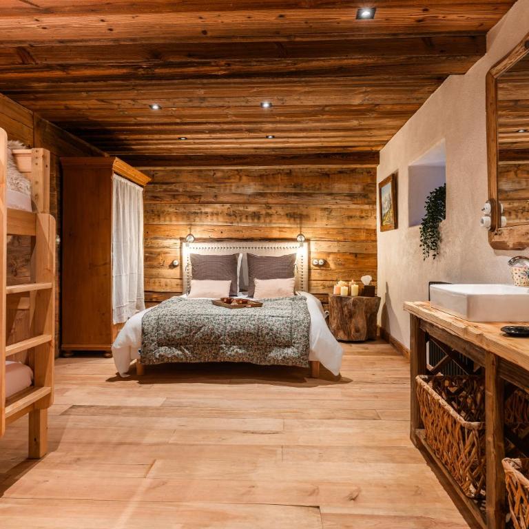 La Ferme 1828 - Chambre Familiale Supérieure - 1