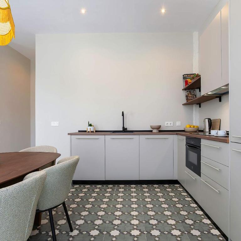 Genteel Home San Anton Granada - Two-Bedroom Apartment - 9