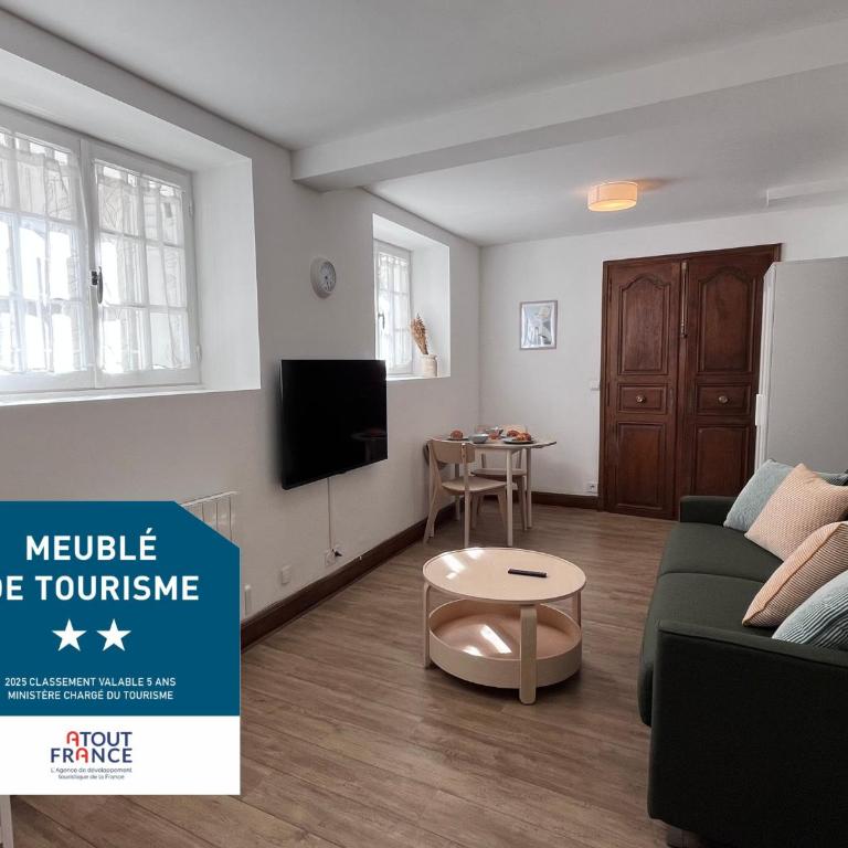 Studio Le Ptit Détour - Classé 2 étoiles - Proche de la gare de Blois à 2h de Paris - Studio Apartment - 1