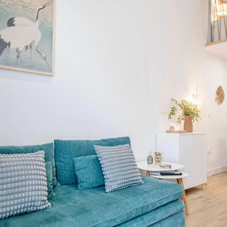 Modern Loft near Roig Arena - One-Bedroom Apartment - 31