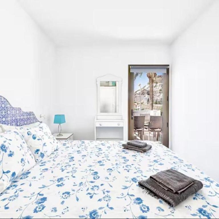 Charming 1-Bedroom Apartment in Playa del Cura with Pool Access - Apartamento - 2