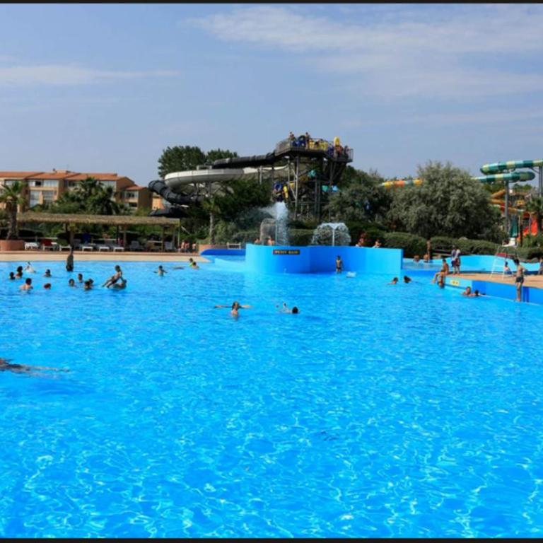 Résidence les caraïbes Cap d'agde - Centre Port- Parking Gratuit-Terrasse - wifi 5G - Appartamento con 1 Camera da Letto - 54