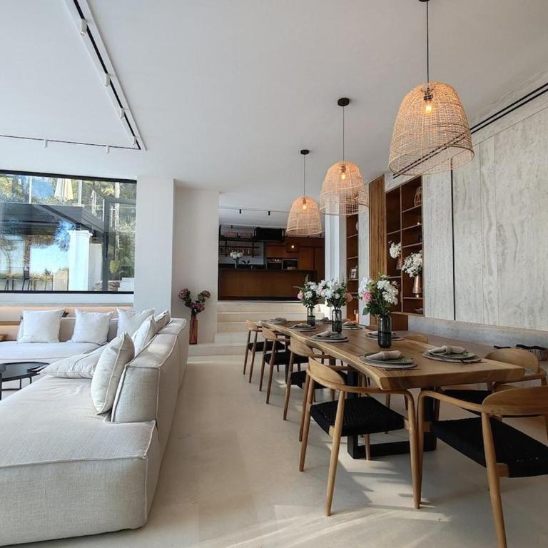 Modern Fully Renovated Villa with Panoramic Sea & Salinas Views - One-Bedroom Villa - 6