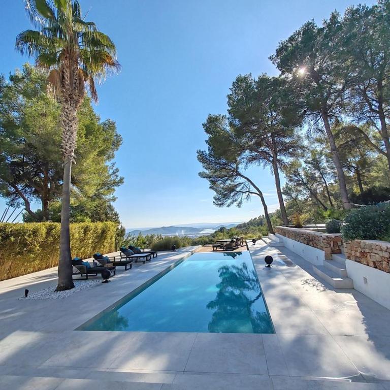 Modern Fully Renovated Villa with Panoramic Sea & Salinas Views - One-Bedroom Villa - 19