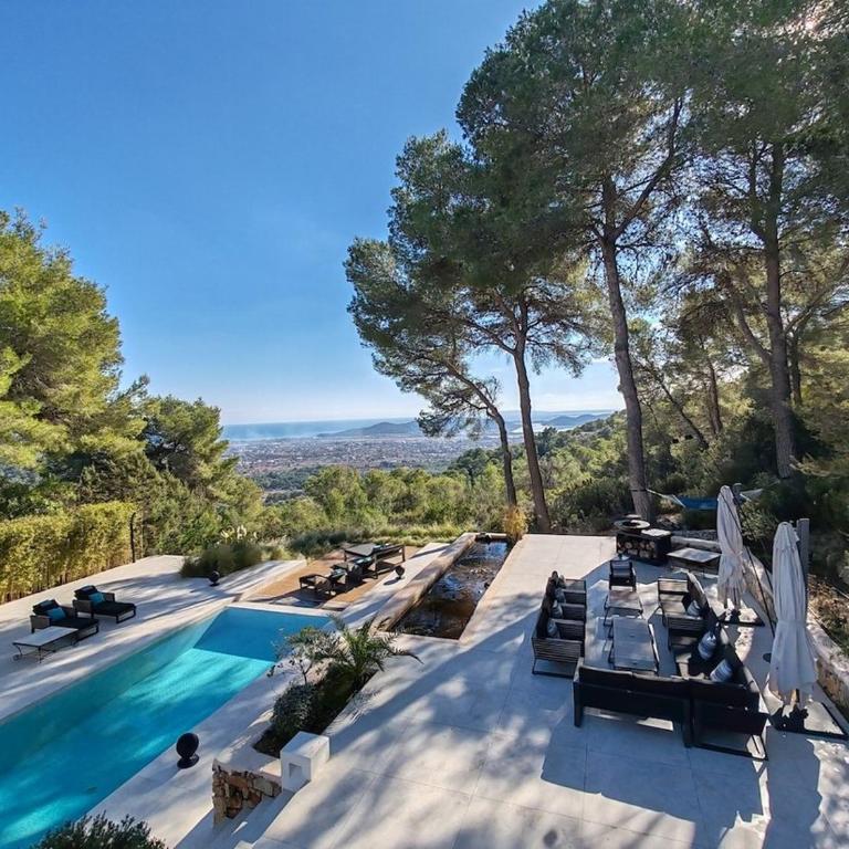 Modern Fully Renovated Villa with Panoramic Sea & Salinas Views - One-Bedroom Villa - 61