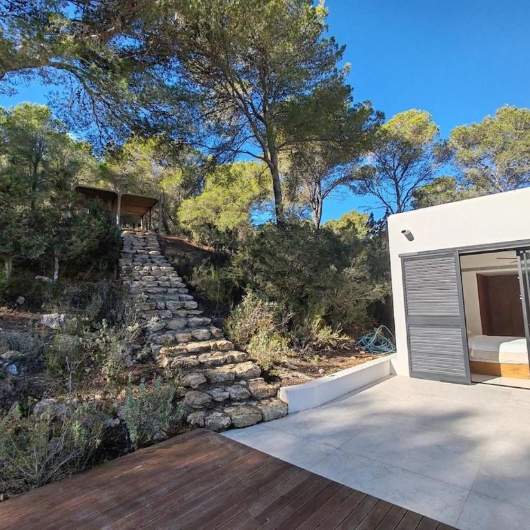 Modern Fully Renovated Villa with Panoramic Sea & Salinas Views - One-Bedroom Villa - 64