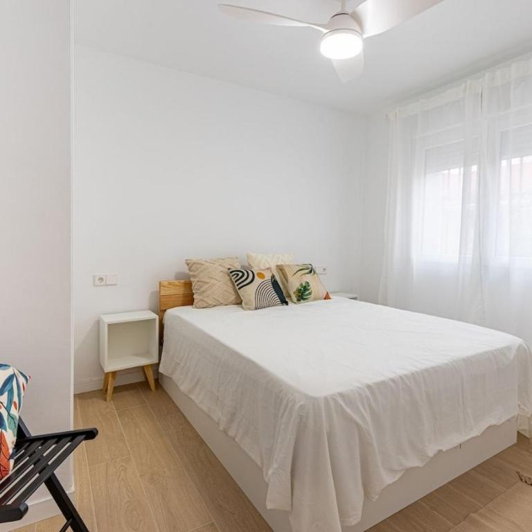 Casa moderna 3 hab, terraza privada - Three-Bedroom House - 9