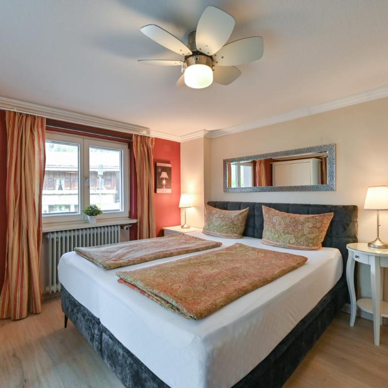 Vintage Hotel Charivari- Sommer Hörnerbahnen kostenlos mit Restaurant - Doppelzimmer mit Balkon - 3