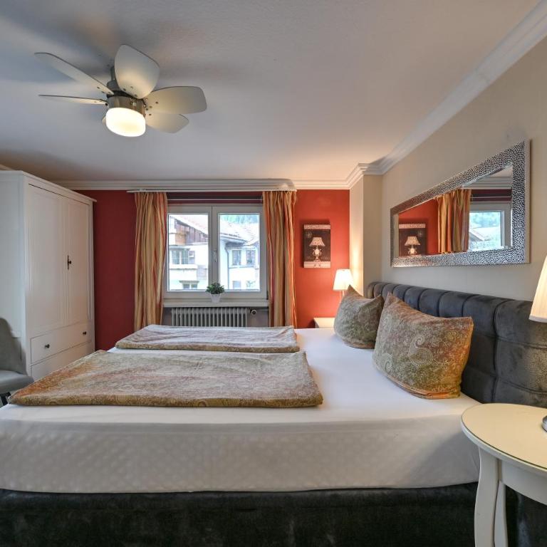 Vintage Hotel Charivari- Sommer Hörnerbahnen kostenlos mit Restaurant - Doppelzimmer mit Balkon - 1