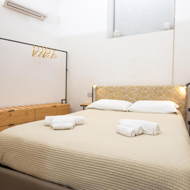 Art Apartments City Center by Wonderful Italy - Deluxe One-Bedroom Apartment - 4
