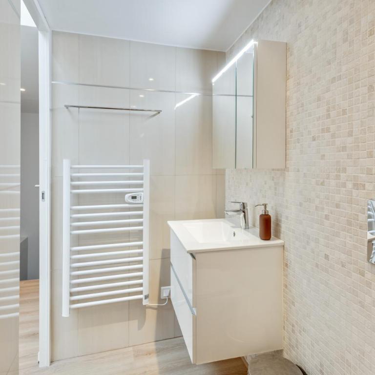 Elegante appartmento nel quadrato d'oro a St Tropez - Appartement 2 Chambres - 24