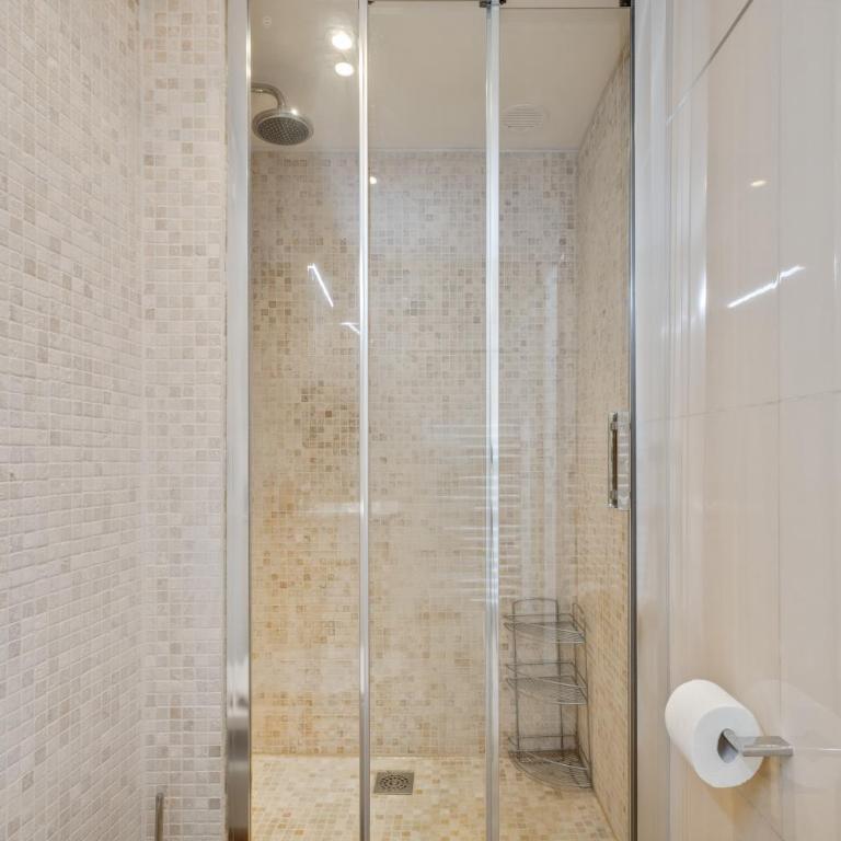 Elegante appartmento nel quadrato d'oro a St Tropez - Appartement 2 Chambres - 26