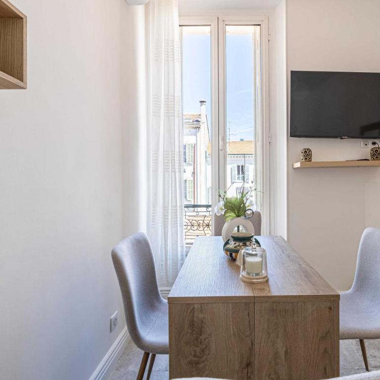 Modern apartment a c 1BR 4P - Heart of Cannes - One-Bedroom Apartment - 2