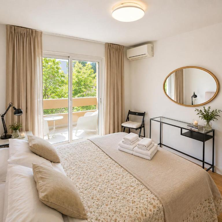 Magnolia Central Apartment III Big Terrace & Free Parking - One-Bedroom Apartment - 2