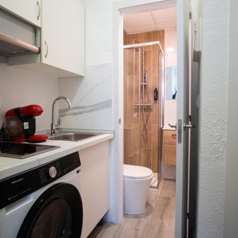 Modern Studio Latina Madrid - One-Bedroom Apartment - 4