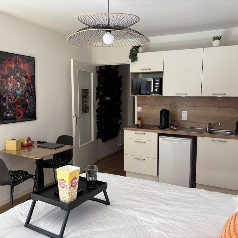 Stranger Pop, Balcon, gare et centre ville - Apartment mit 1 Schlafzimmer - 10