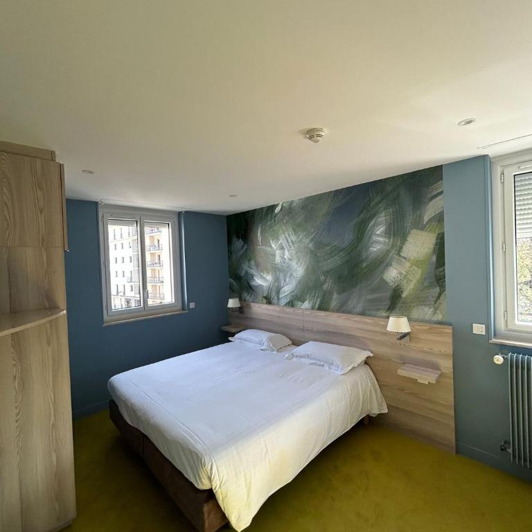 Hostellerie Bon Pasteur - Chambre Supérieure Lit Queen-Size - 1